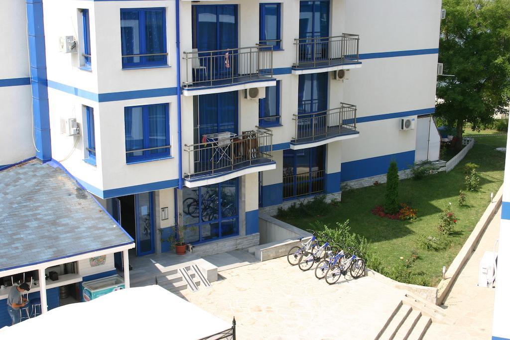 Blue Bay Palace Apart Complex Поморие Экстерьер фото