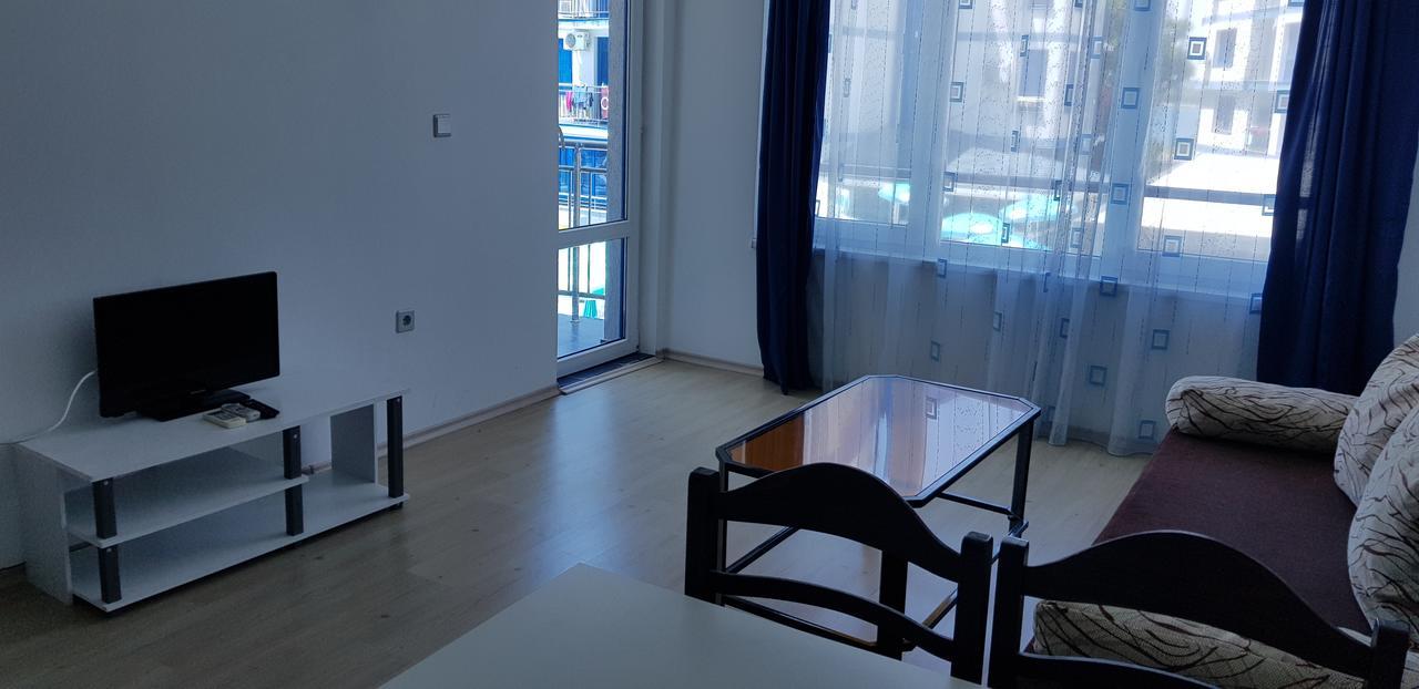 Blue Bay Palace Apart Complex Поморие Экстерьер фото