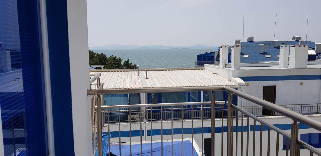 Blue Bay Palace Apart Complex Поморие Экстерьер фото